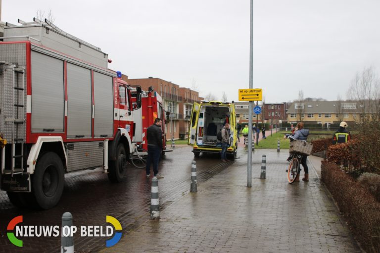 Fietser bekneld in hek van parkeergarage Lobeliuslaan Oegstgeest