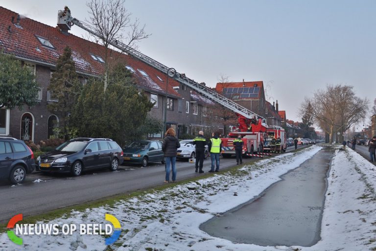 Brandweer blust schoorsteenbrand Joubertstraat Gouda