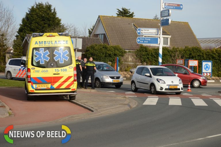 Aanrijding tussen twee personenauto’s Molenaar Blonkweg Nootdorp