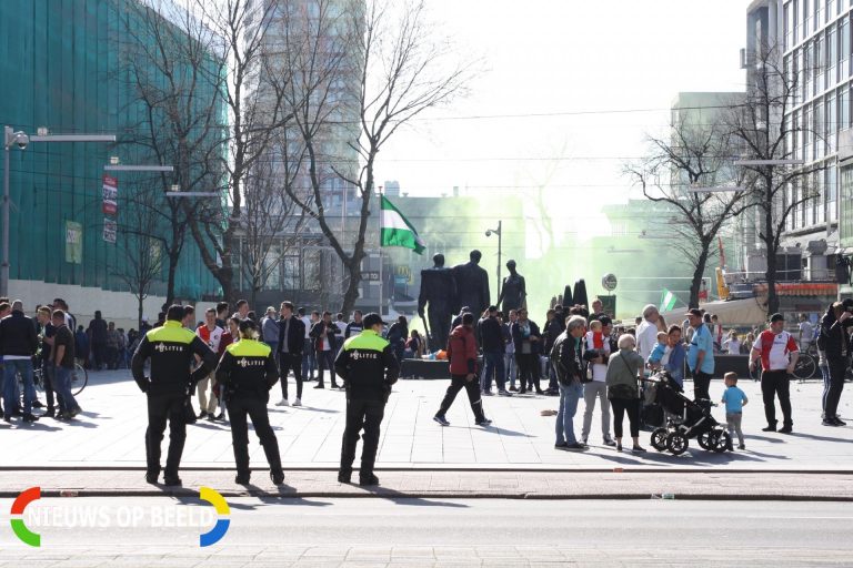 18 aanhoudingen na ongeregeldheden voetbalwedstrijd Ajax – Feyenoord Stadhuisplein Rotterdam