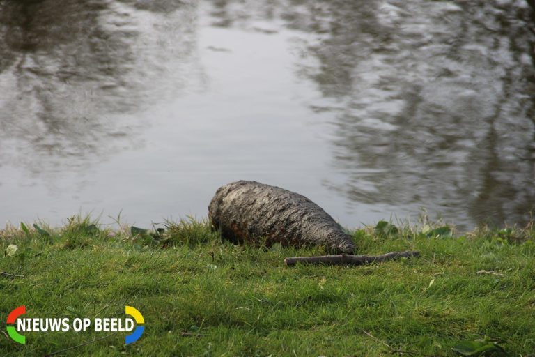 Explosief aangetroffen in sloot Middenwetering Krimpen aan den IJssel