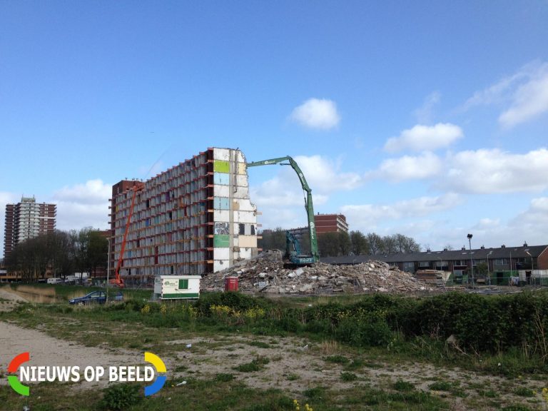 Sloop flats voor nieuwbouw Florens van Brederodelaan Zoetermeer