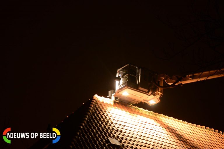 Brandweer rukt uit voor schoorsteenbrand Prinses Beatrixlaan Leidschendam