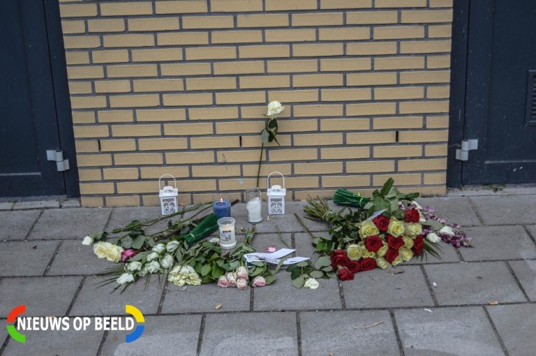 Bloemen voor neergestoken Jessica Fazantenlaan Hellevoetsluis