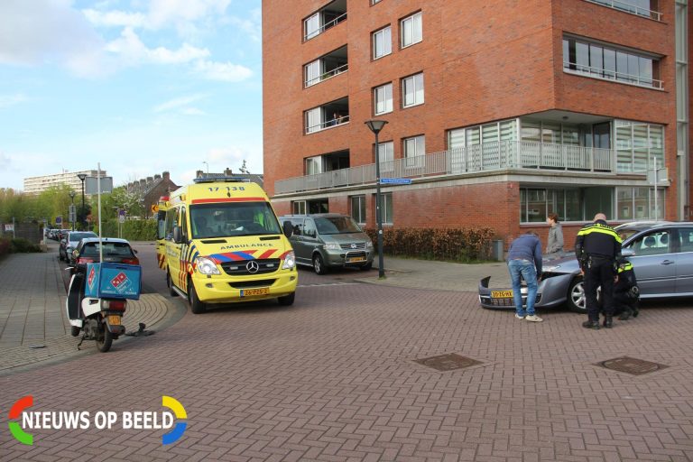Scooterbestuurder gewond bij aanrijding Van Naeldwijcklaan Capelle aan den IJssel