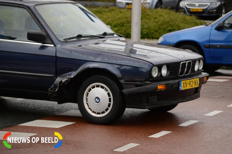 Aanrijding tussen personenauto en fietser Zwaardslootseweg Zoetermeer
