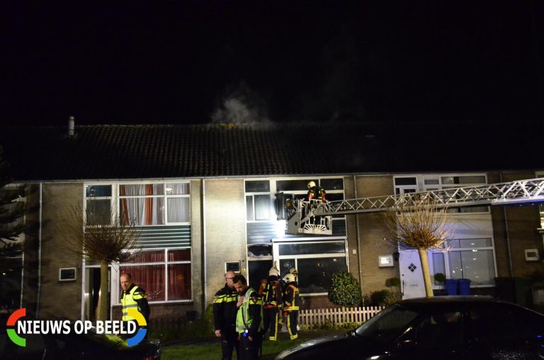 Flinke brand verwoest woning Parelstraat Alphen aan den Rijn