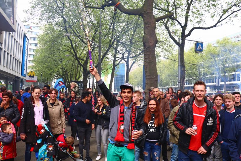 Dit zijn de echte Feyenoord Supporters