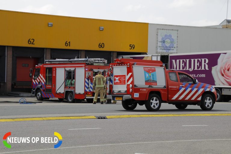 Geparkeerde auto vat vlam Klappolder Bleiswijk