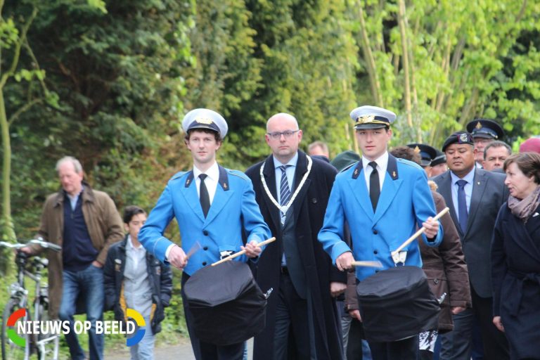 Krimpen herdenkt slachtoffers Tweede Wereldoorlog IJsseldijk Krimpen aan den IJssel