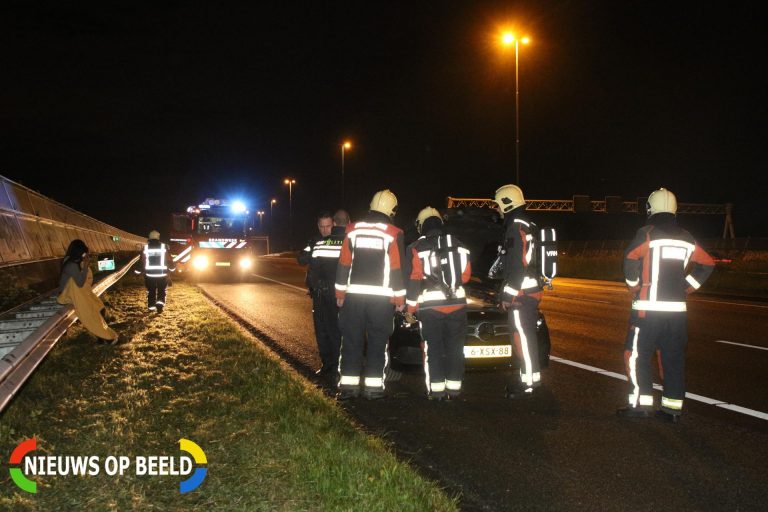 Melding voertuigbrand blijkt oververhitte motor van Mercedes A4 Roelofarendsveen