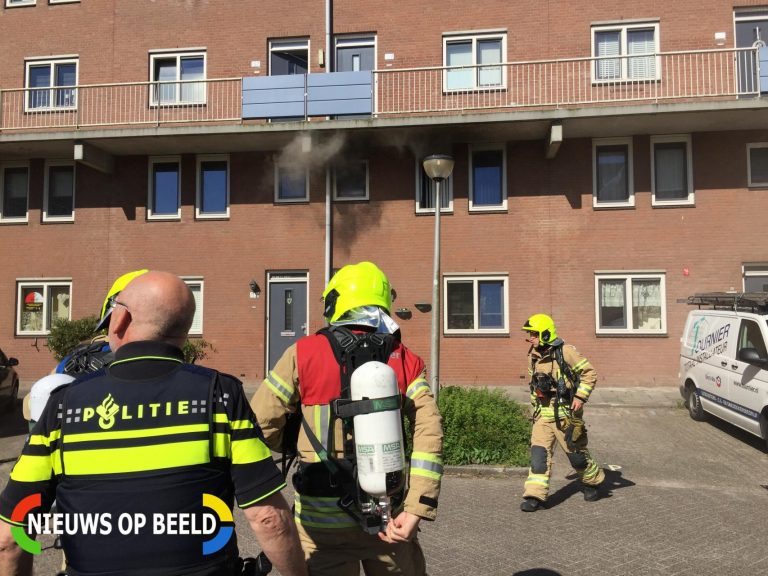 Felle brand in woning Kringdans Capelle aan den IJssel