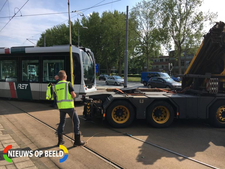 Flinke vertraging door een ontspoorde tram Churchillweg Schiedam