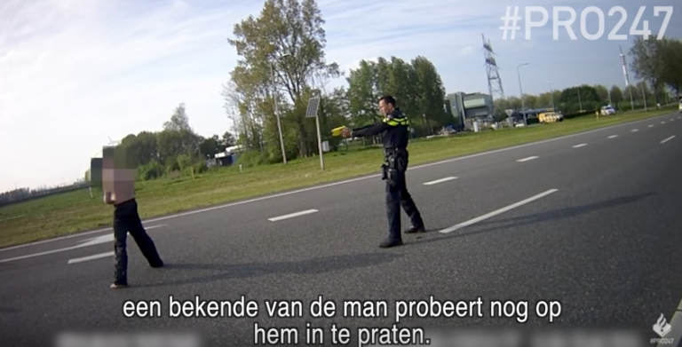 PRO 24/7 video : Politie Rotterdam zet taser in tegen “sterke” man
