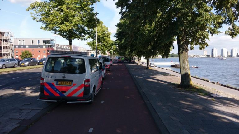 Politie lost waarschuwingsschot bij aanhouding carjackers Maasboulevard Rotterdam