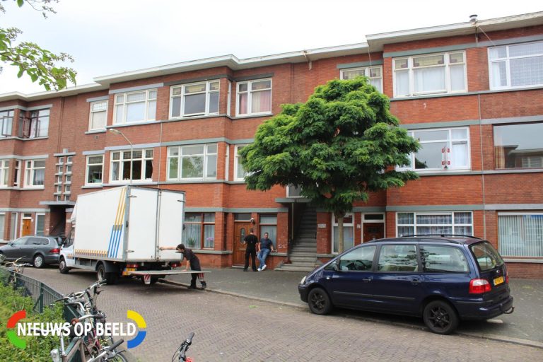 Hennepkwekerij aangetroffen en ontmanteld Nunspeetlaan Den Haag
