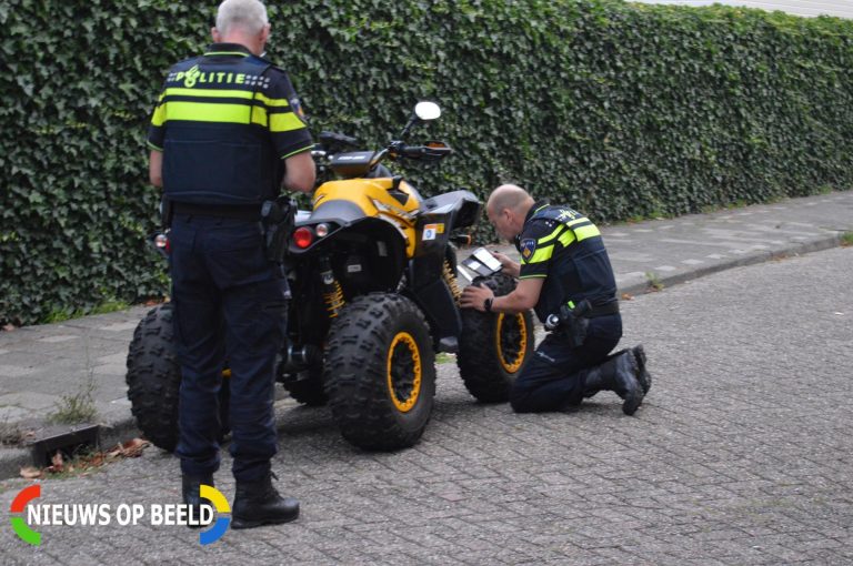 Quad rijdt tegen paaltje Duindoornlaan Rockanje