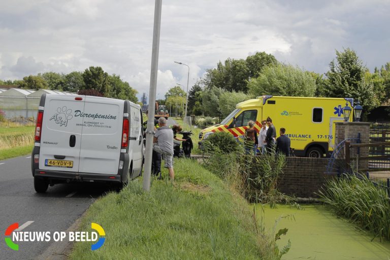 Scooterrijdster gewond na aanrijding met bestelbus Kleihoogt Berkel en Rodenrijs