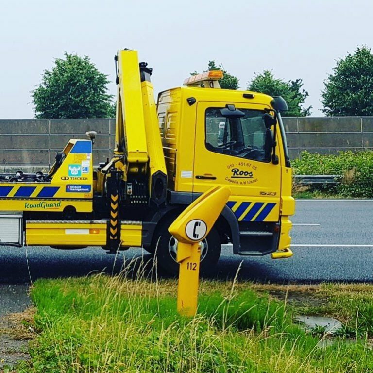 Man probeert praatpaal te stelen A29 Barendrecht