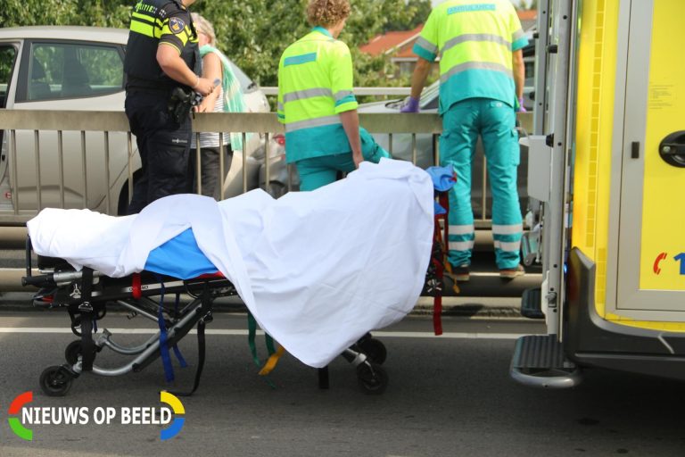 Aanrijding 4 personenvoertuigen wisselstrook Algerabrug Krimpen aan den IJssel