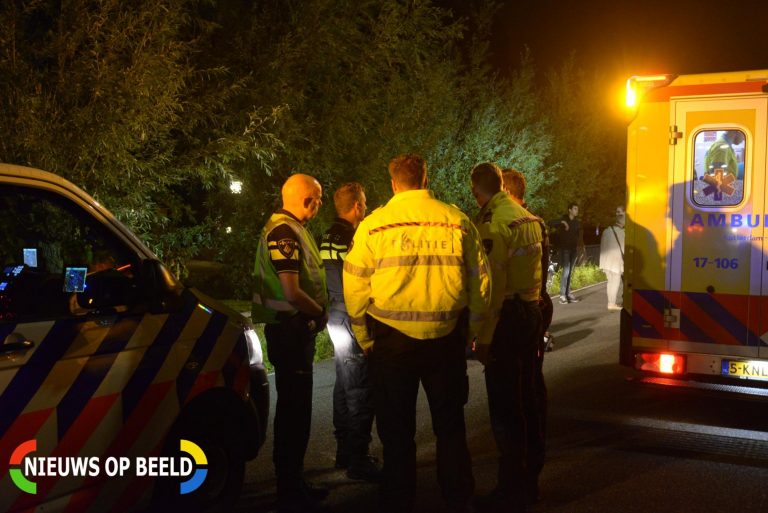 Man gewond in sloot na ongeval tussen scooters s-Gravenweg Capelle aan den IJssel