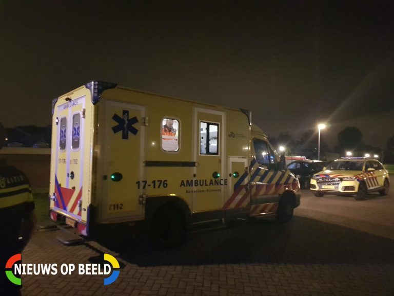 Persoon overleden na flinke brand op boot Bakboord Capelle aan den IJssel