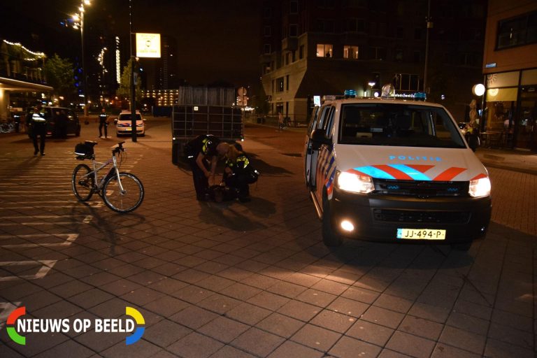 Waarschuwingsschoten gelost bij aanhouding op verdachten van gewapende straatroof Hoogstraat Rotterdam