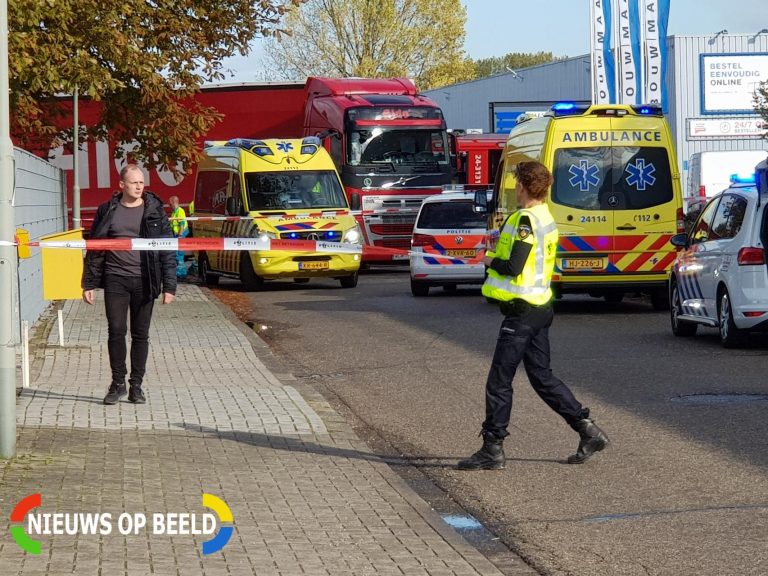 Fietser onder vrachtwagen terecht gekomen Gasthuisgraaf Sittard