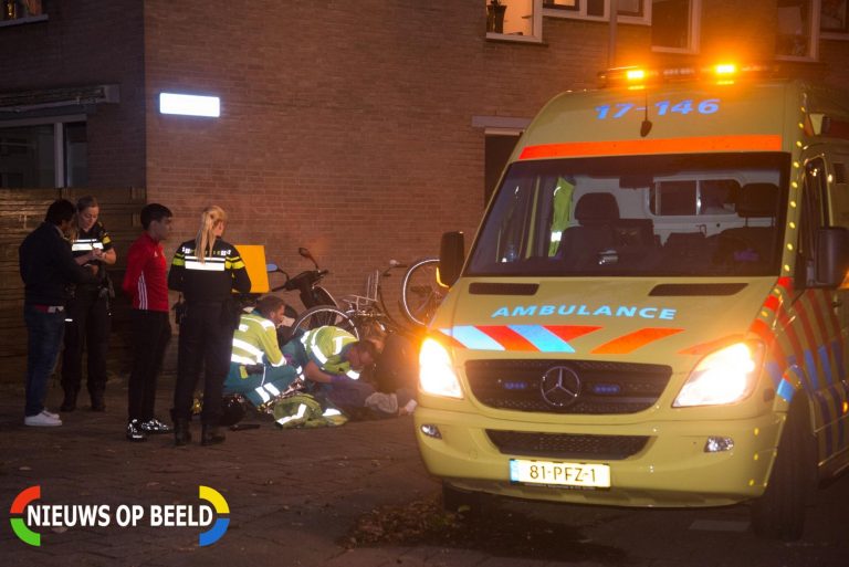 Meisje gewond na aanrijding met pizzacoureur Varnasingel Rotterdam