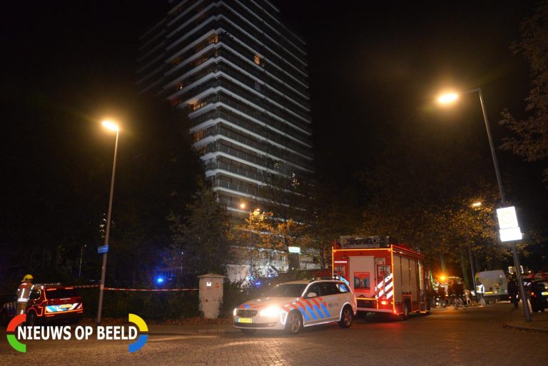 Dode en gewonden na brand in woning Söderblomplaats Rotterdam (video)