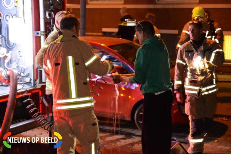 Man gewond bij woningbrand Jacob Loisstraat Rotterdam