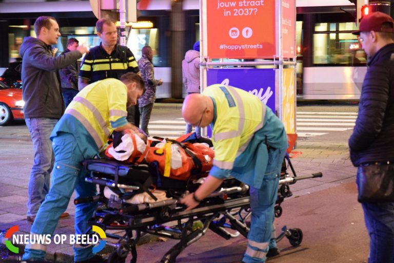 Fietser gewond na aanrijding met auto Henegouwerlaan Rotterdam