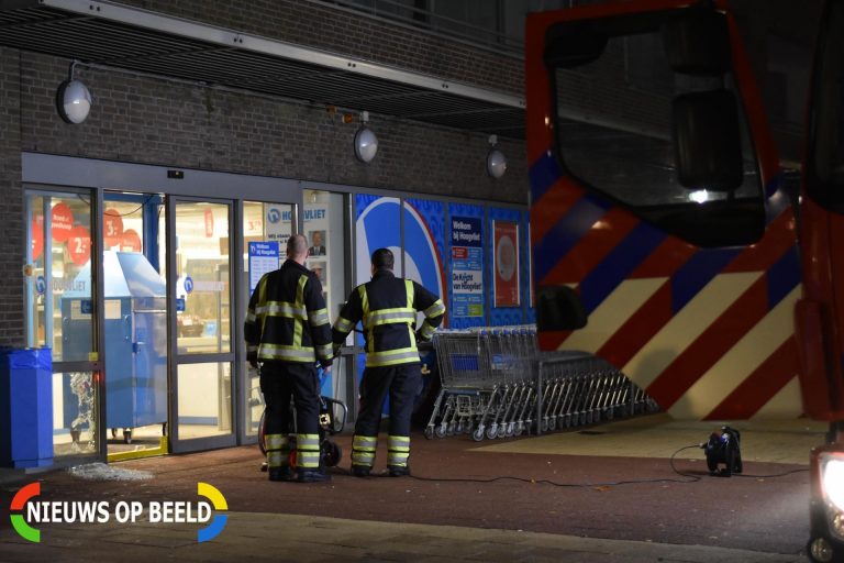 Flinke rookontwikkeling in supermarkt Oude Wal Hoogvliet