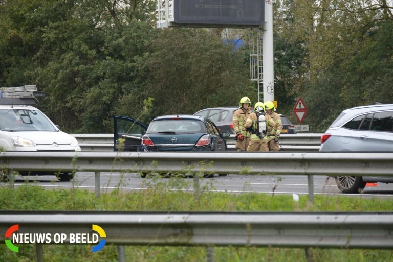 Snelweg afgesloten na ongeval A20 Capelle aan den IJssel