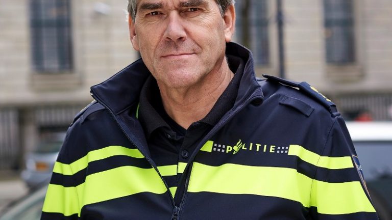 Rapport ‘Dreigingsbeeld Rotterdam’ door burgemeester Aboutaleb aan gemeenteraad aangeboden