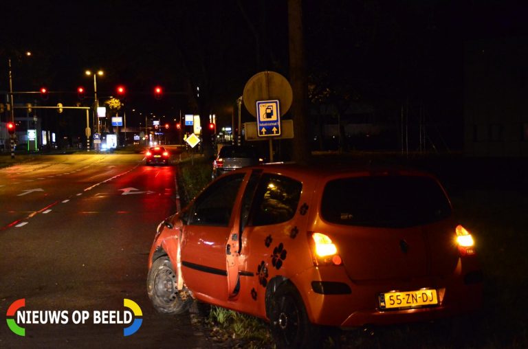 Automobilist gewond nadat deze met auto uit bocht vliegt Goudse Poort Gouda