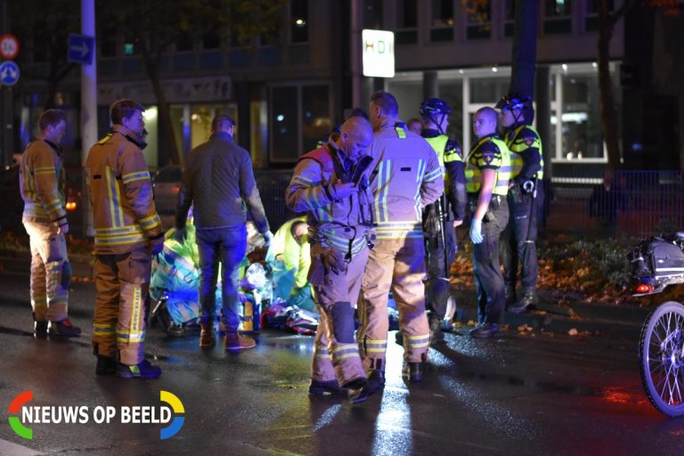 Persoon zwaargewond na aanrijding, bestuurder doorgereden Westblaak Rotterdam (video)
