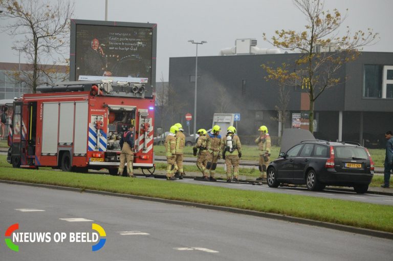 Auto vliegt in brand Provincialeweg – N471 Berkel en Rodenrijs