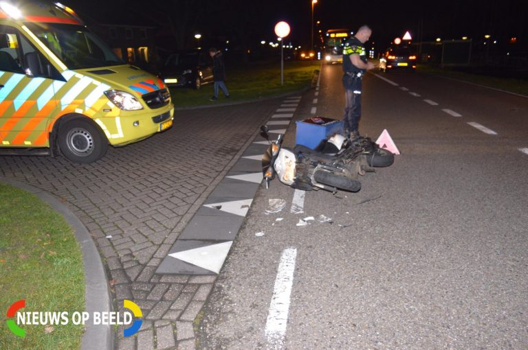 Aanrijding auto scooter Glacisweg Hellevoetsluis