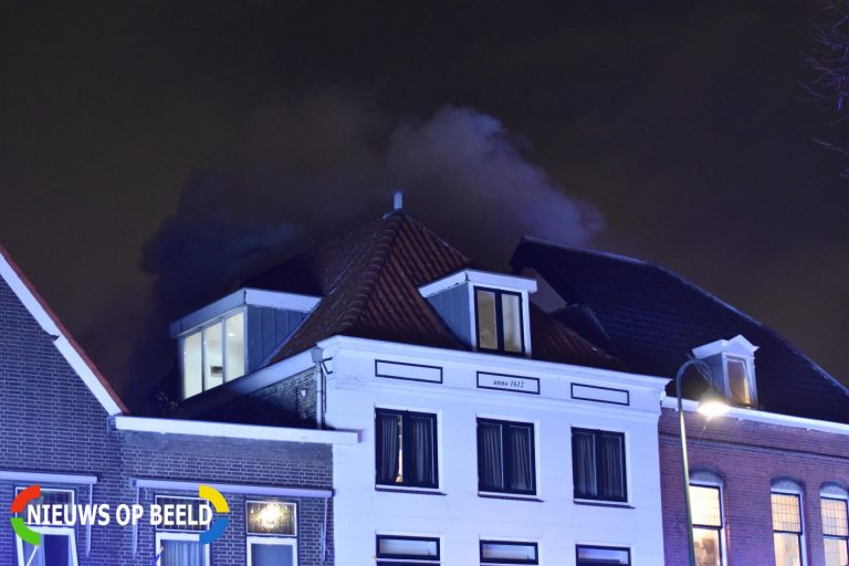 Flinke rookontwikkeling bij brand in woning Wijnstraat Vlaardingen (video)