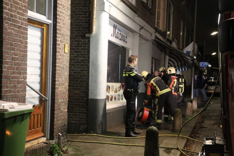 Forse schade aan schuur door brandende scooter Bosweg Gouda