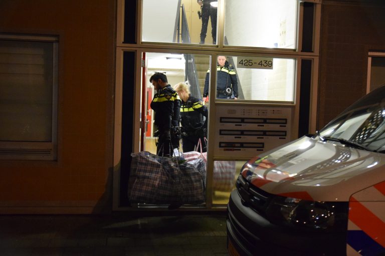 Vijf overvallers van hennepkwekerij en twee eigenaren aangehouden Rosestraat Rotterdam