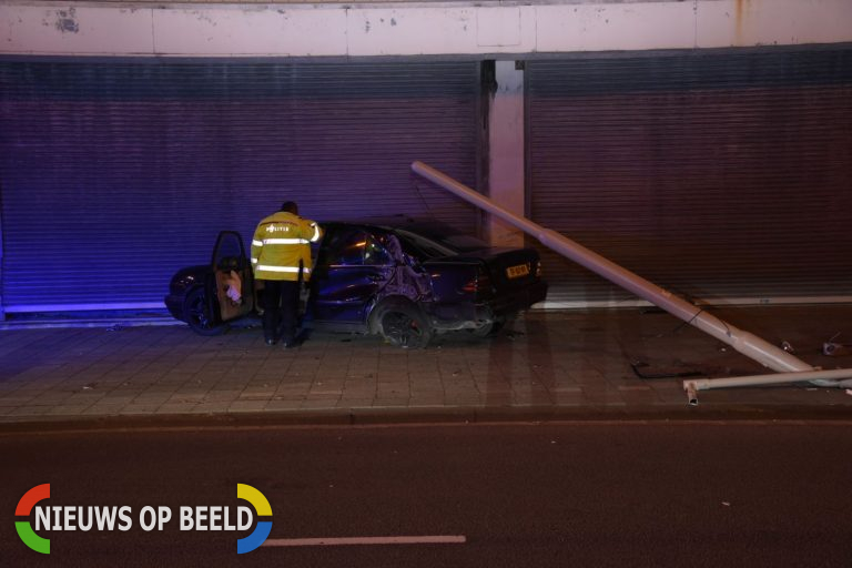 Gewonde na ongeval Giessenweg Rotterdam