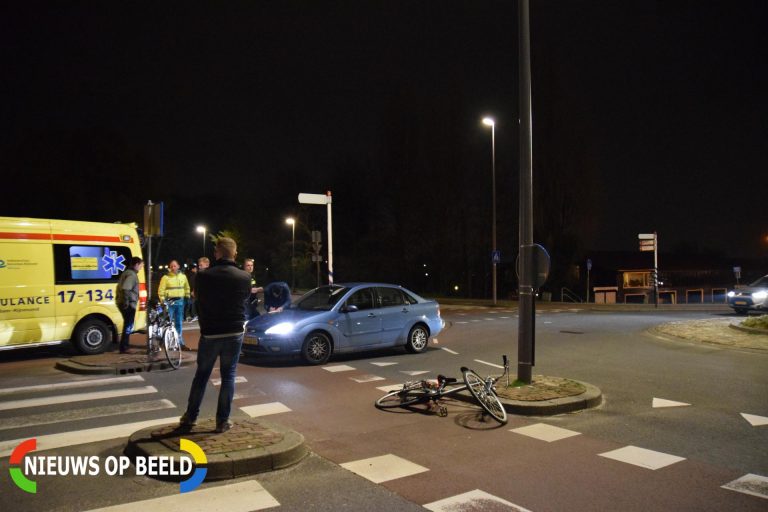 Fietser lichtgewond bij aanrijding tijdens oversteken Boezemlaan Rotterdam