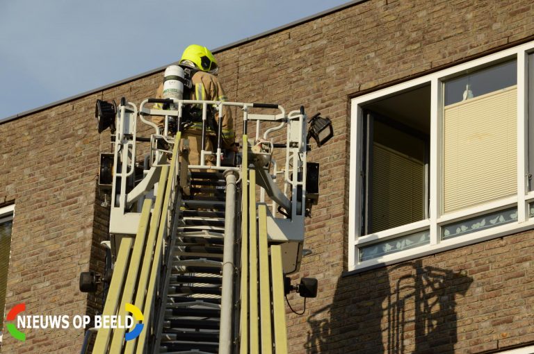 Brandweer rukt uit voor vlam in de pan Visvreugdstraat Rotterdam
