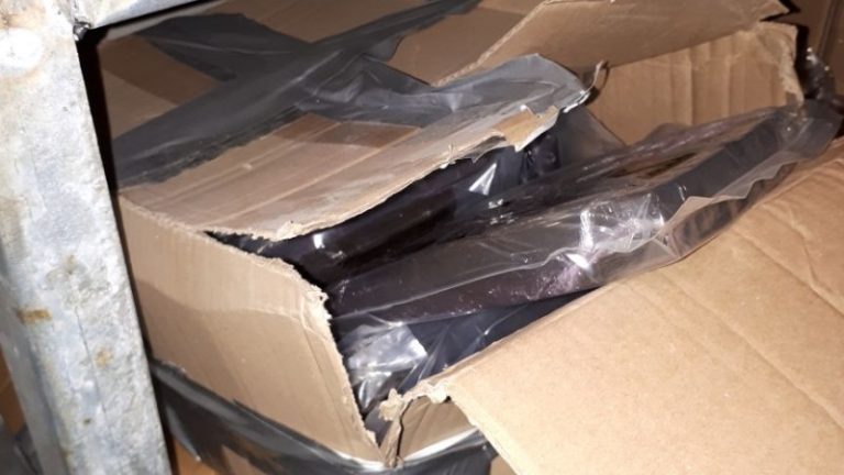 Politie vindt in kelderbox 700 kilo hasj Pompenburg Rotterdam