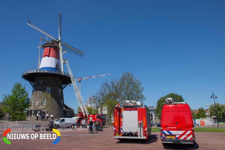 Brandweer test veiligheid van evenemententerrein Lammermarkt Leiden