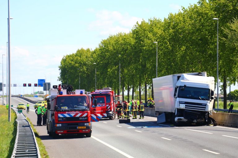 Zes gewonden bij aanrijding tussen meerdere voertuigen op de A12 bij Zevenhuizen