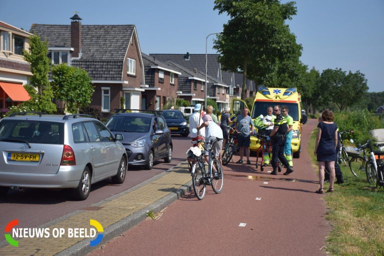 Twee fietsers komen met elkaar in botsing Groen van Prinstererlaan Reeuwijk