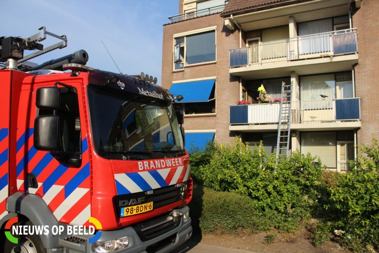 Gewonde bij brand in woning Fidelio Capelle aan den IJssel (video)